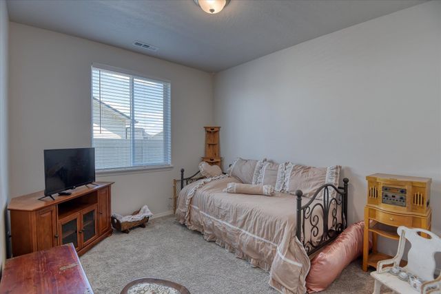5711 S Lancer Rd, Spokane, WA 99224