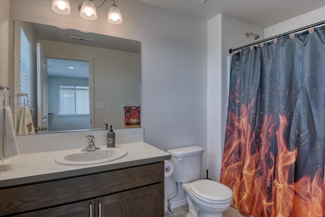 5711 S Lancer Rd, Spokane, WA 99224