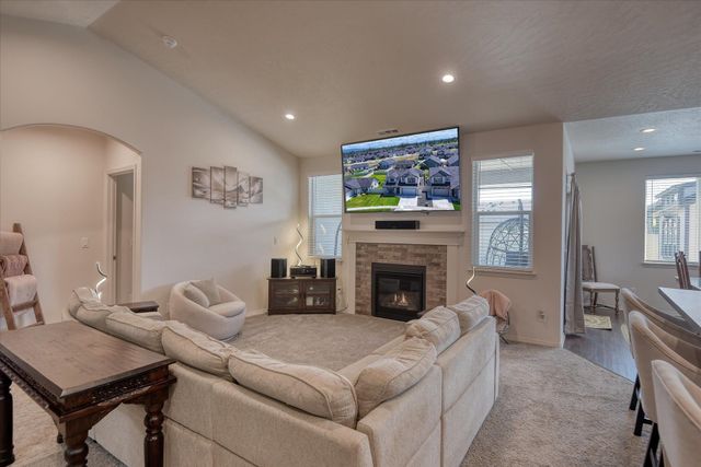 5711 S Lancer Rd, Spokane, WA 99224