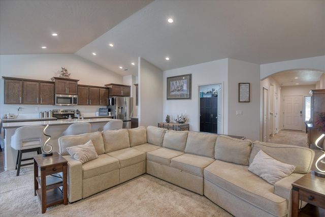 5711 S Lancer Rd, Spokane, WA 99224