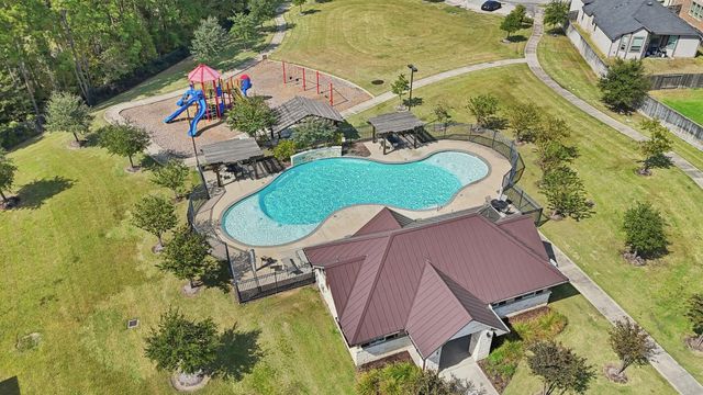 611 Paisley Harbor Court, Conroe, TX 77304