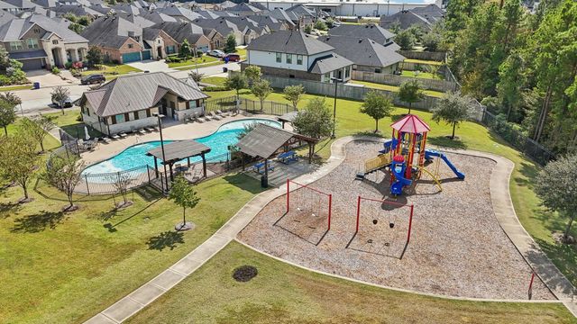 611 Paisley Harbor Court, Conroe, TX 77304