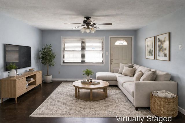 125 W Sunnyside Street, Houston, TX 77076