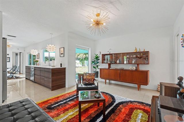 1835 DORMIEONE ROAD N, St Petersburg, FL 33710