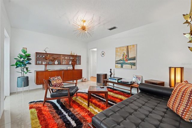 1835 DORMIEONE ROAD N, St Petersburg, FL 33710