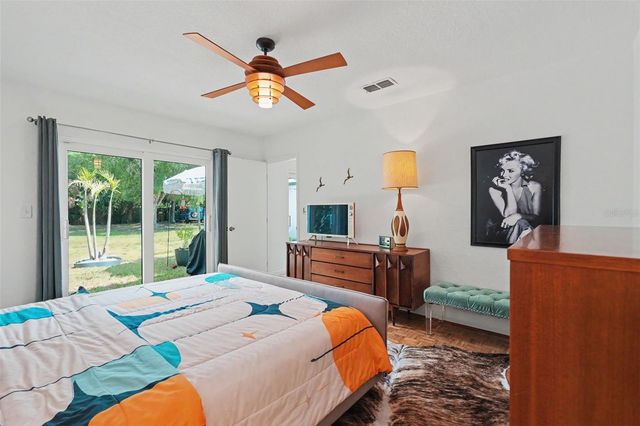 1835 DORMIEONE ROAD N, St Petersburg, FL 33710