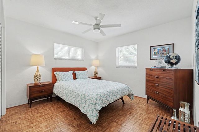 1835 DORMIEONE ROAD N, St Petersburg, FL 33710