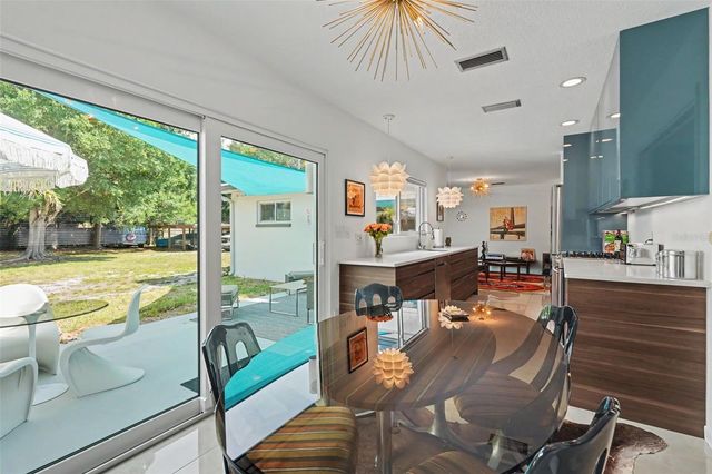 1835 DORMIEONE ROAD N, St Petersburg, FL 33710