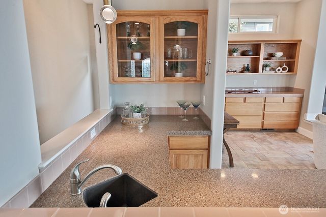 4694 Wrightsman Place, Clinton, WA 98236