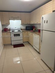 2217 NW 7th St 1202, Miami, FL 33125