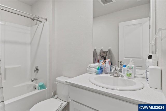 463 Lost Lake St NE, Salem, OR 97301