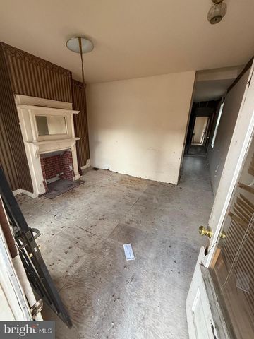 3113 BARCLAY ST, Baltimore, MD 21218