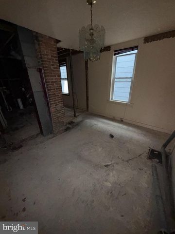 3113 BARCLAY ST, Baltimore, MD 21218