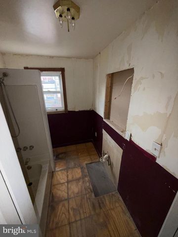 3113 BARCLAY ST, Baltimore, MD 21218