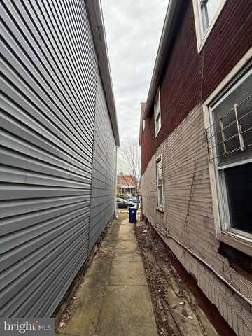 3113 BARCLAY ST, Baltimore, MD 21218