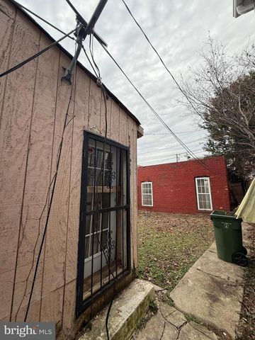 3113 BARCLAY ST, Baltimore, MD 21218