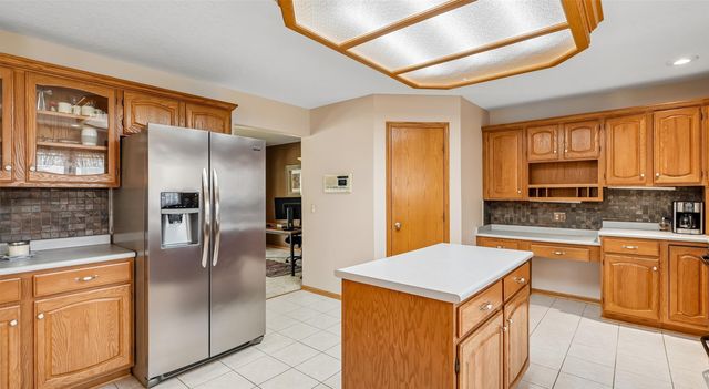 455 Edgewood Lane, Pleasant Hill, IA 50327