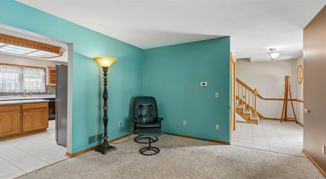 455 Edgewood Lane, Pleasant Hill, IA 50327