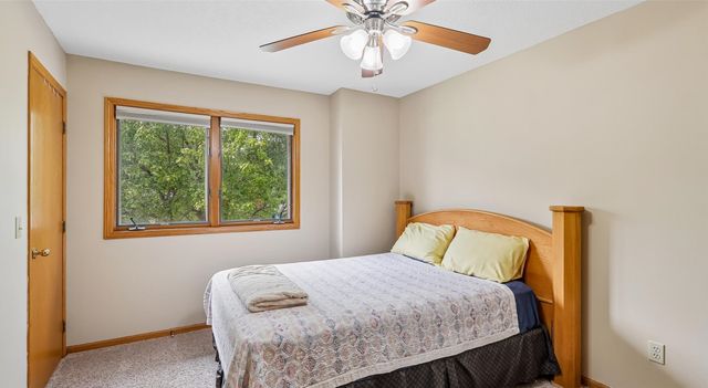 455 Edgewood Lane, Pleasant Hill, IA 50327