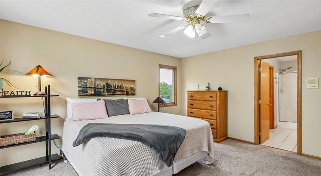 455 Edgewood Lane, Pleasant Hill, IA 50327