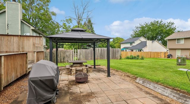 455 Edgewood Lane, Pleasant Hill, IA 50327