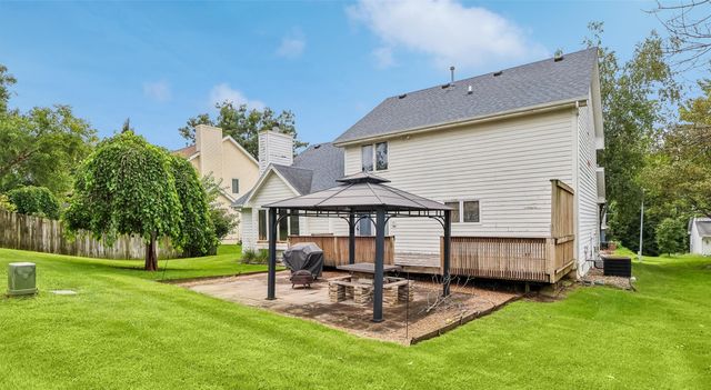 455 Edgewood Lane, Pleasant Hill, IA 50327