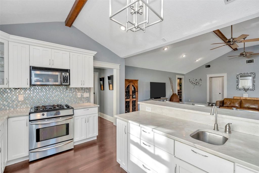 Image 6 of property listing at 167 BARBADOS AVENUE, Tampa, FL 33606