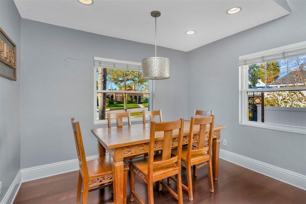 Image 8 of property listing at 167 BARBADOS AVENUE, Tampa, FL 33606