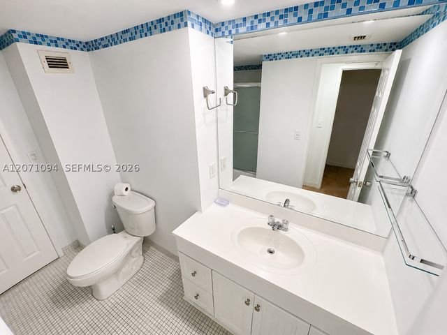 800 West Ave 817, Miami Beach, FL 33139