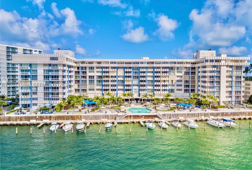 800 West Ave 817, Miami Beach, FL 33139