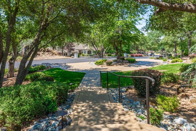 9709 Rim Rock Cir, Loomis, CA 95650