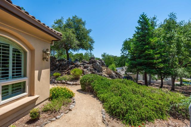 9709 Rim Rock Cir, Loomis, CA 95650