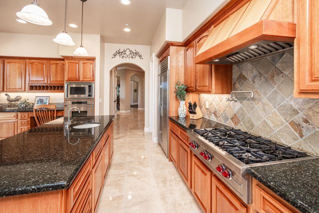9709 Rim Rock Cir, Loomis, CA 95650