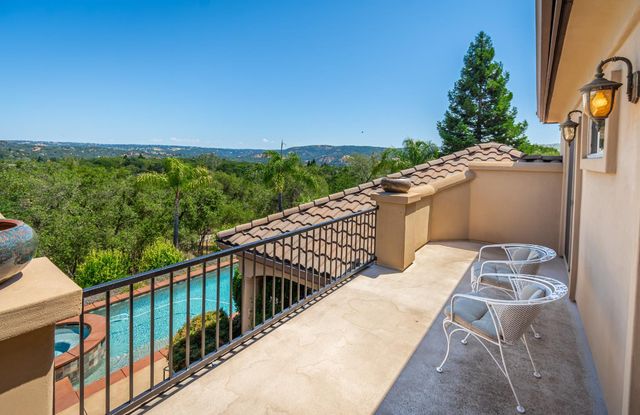 9709 Rim Rock Cir, Loomis, CA 95650
