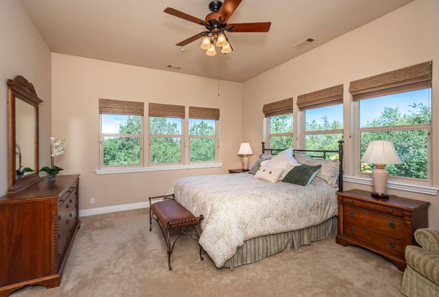 9709 Rim Rock Cir, Loomis, CA 95650