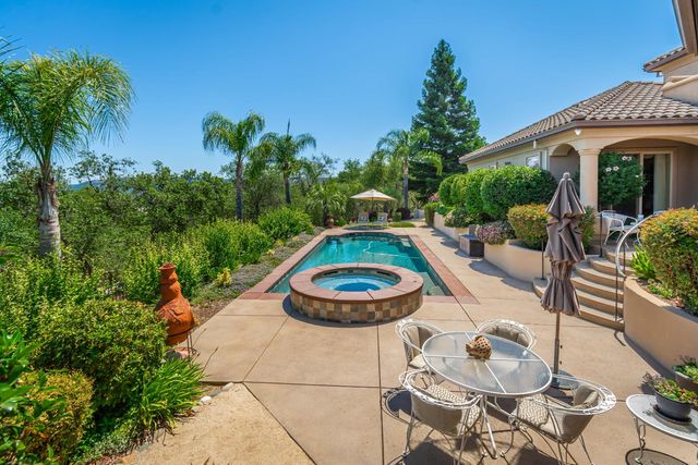 9709 Rim Rock Cir, Loomis, CA 95650