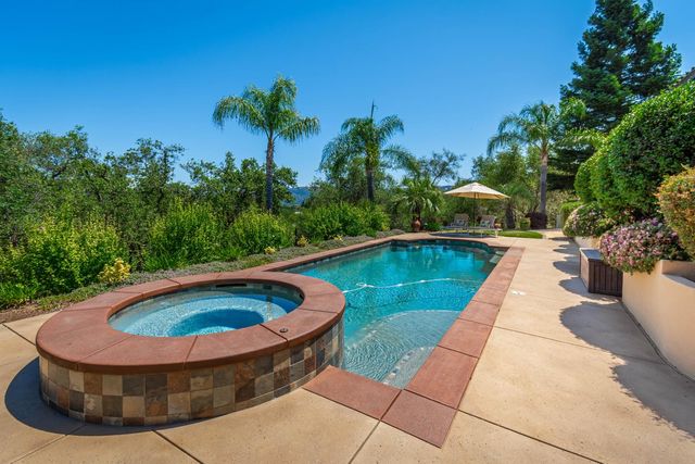 9709 Rim Rock Cir, Loomis, CA 95650