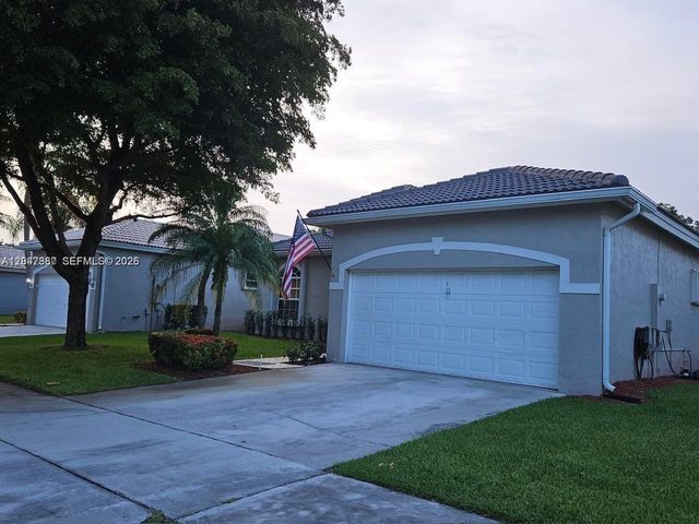 2635 SE 4th Pl, Homestead, FL 33033