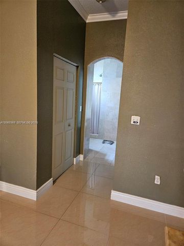2635 SE 4th Pl, Homestead, FL 33033