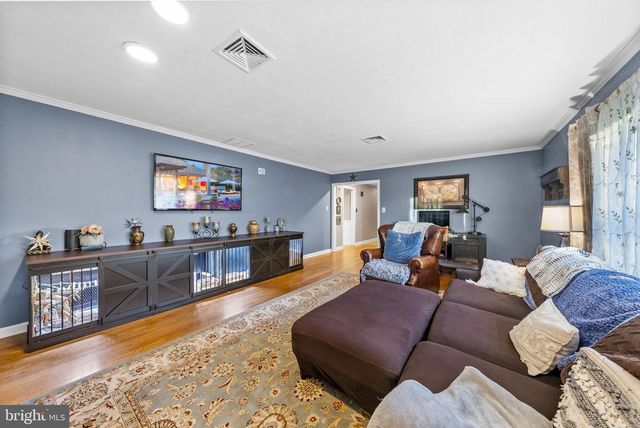 247 WASHINGTON CROSSING PENNINGTON RD, Titusville, NJ 08560