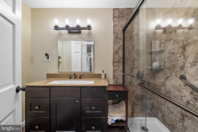 247 WASHINGTON CROSSING PENNINGTON RD, Titusville, NJ 08560