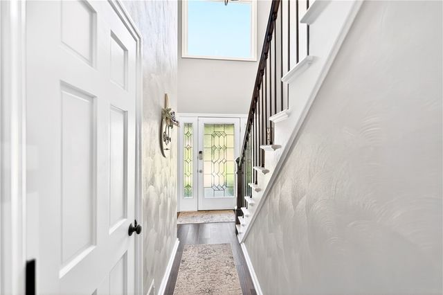 111 Janyce Dr, Hempfield Twp, PA 15601