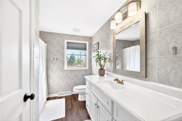 111 Janyce Dr, Hempfield Twp, PA 15601