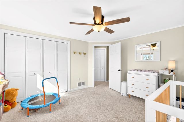 111 Janyce Dr, Hempfield Twp, PA 15601