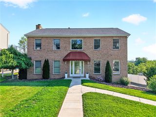 111 Janyce Dr, Hempfield Twp, PA 15601