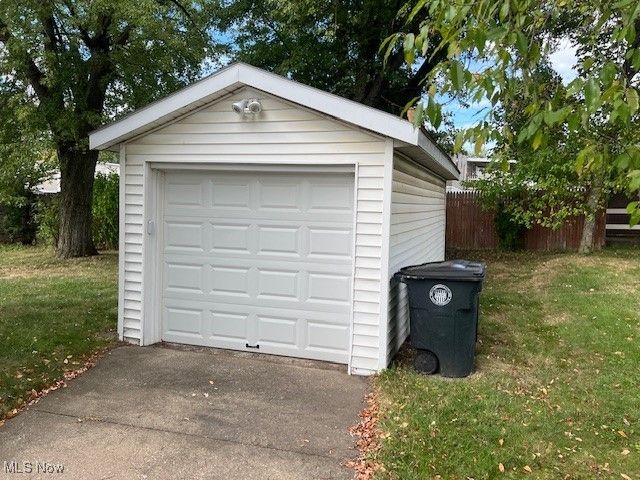 727 Cato Avenue, Akron, OH 44310