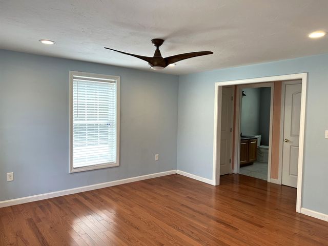 79 Sargent Road, Sandown, NH 03873