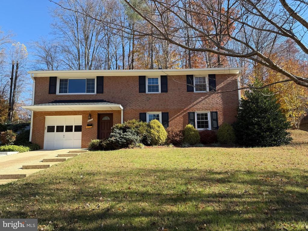 4721 SPRINGBROOK DR, Annandale, VA 22003