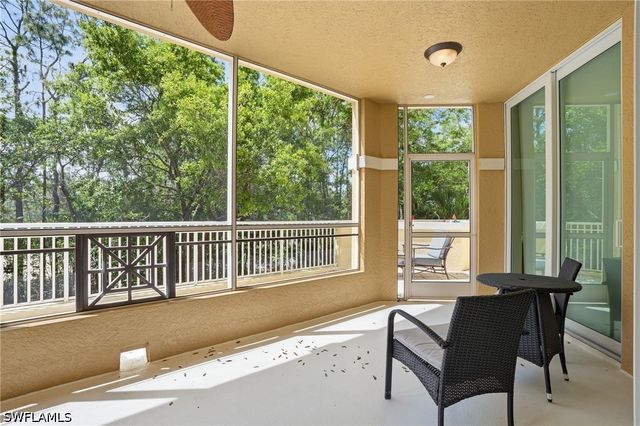 2738 Tiburon BLVD E B104, Naples, FL 34109