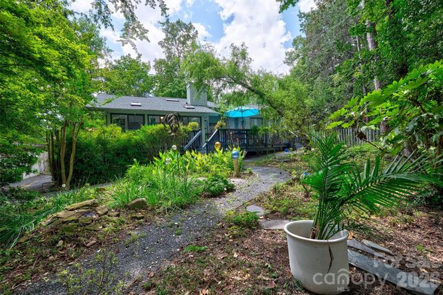 3 King Haigler Chase Street, Lake Wylie, SC 29710